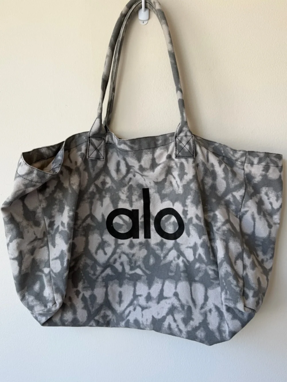 ALO Yoga Gray Tie-Dye Canvas Tote‎ Bag